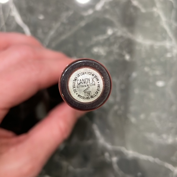 Kylie Cosmetics lippie - Picture 2 of 2